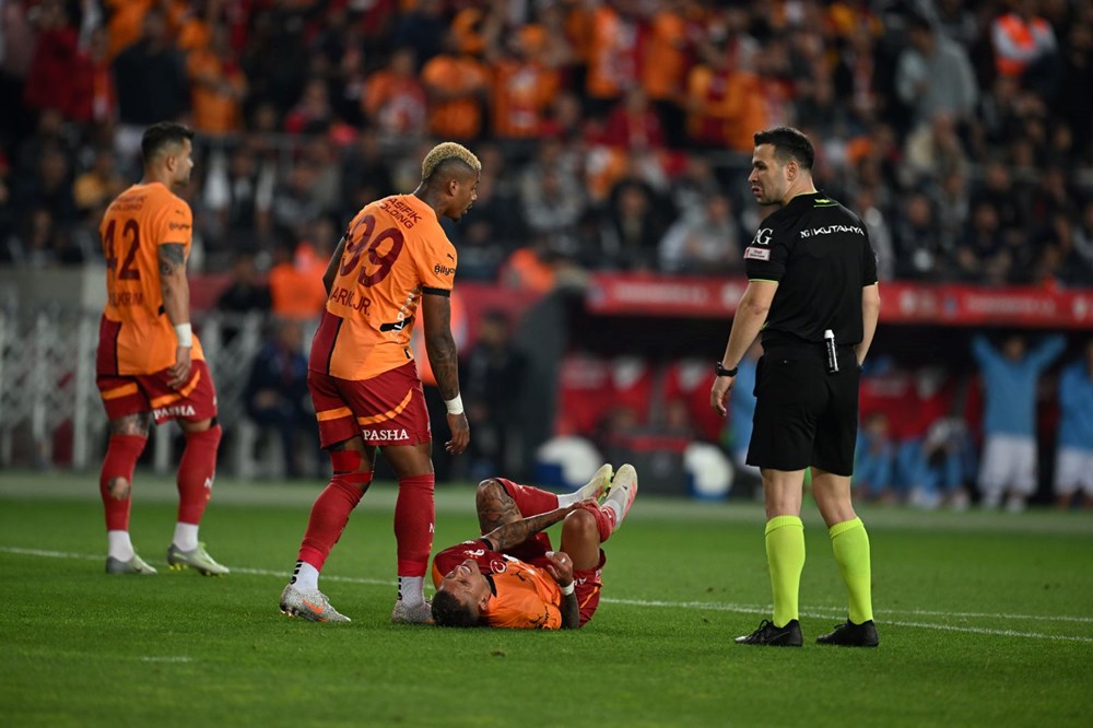 Cihan Aydın'a ağır tenkit: "Türk hakemliği için kapkara gece | Hiç utanmadı!" 73 nl BdwqyJUOwUaPXuTmi9A