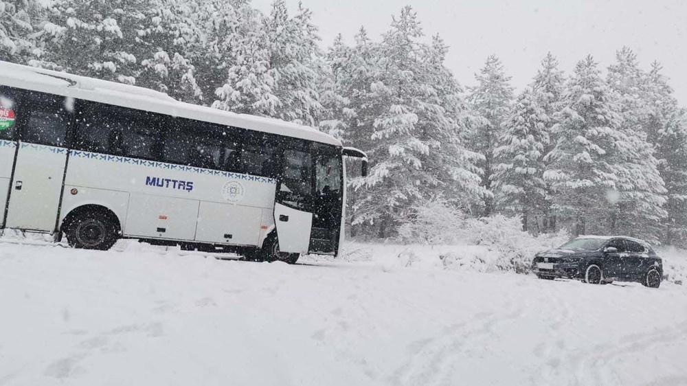 Türkiye buz kesti: Fırtına ve karla mücadelede son durum - 43