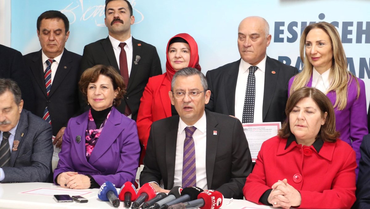 Özgür Özel'den Afyonkarahisar adayı Burcu Köksal'ın DEM Parti sözlerine ilişkin yeni açıklama Özgür Özel'den Afyonkarahisar adayı Burcu Köksal'ın DEM Parti sözlerine ilişkin yeni açıklama