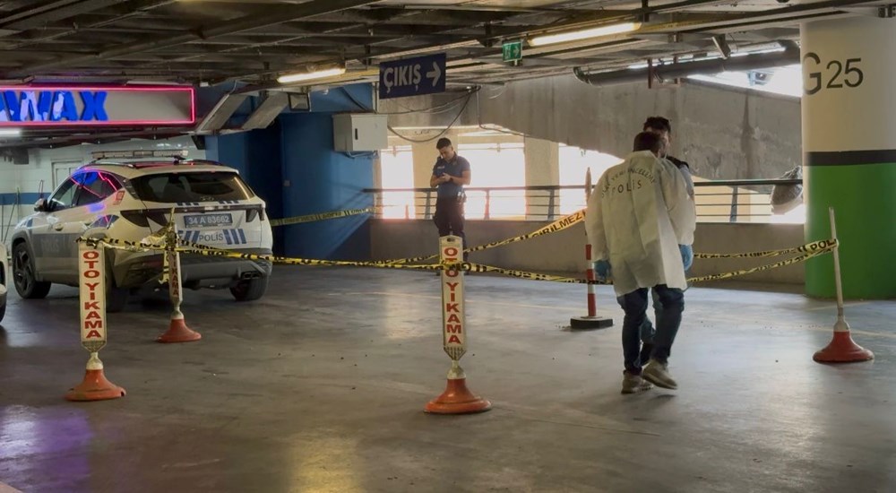 İstanbul'da AVM'de kurşun sesleri: Maskeli saldırgan otoparkta ateş açtı - 5
