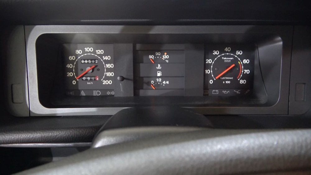 Fabrikadan çıktığı gibi duruyor: 1997 model otomobil 70 bin liraya satıldı - 6