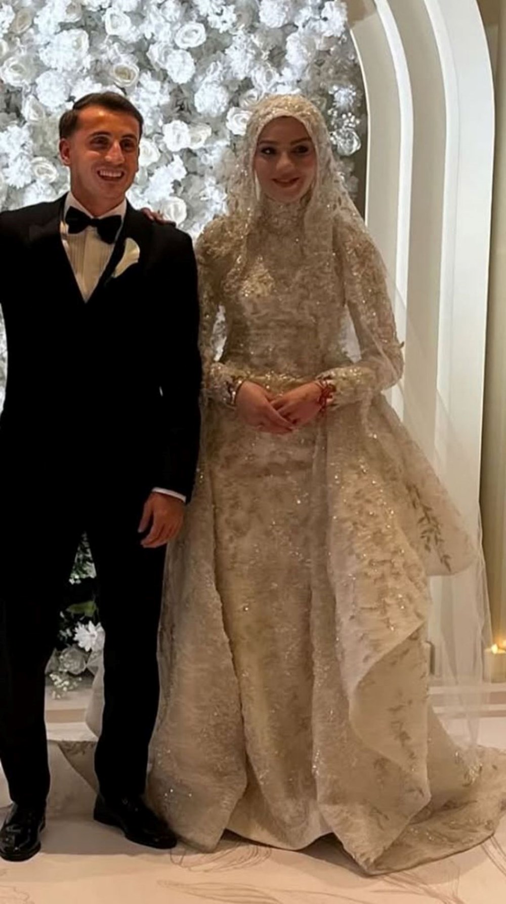 Ulusal futbolcu Kerem Aktürkoğlu ile Ceren Azak ile evlendi 72 nqRd3TryXE2GHH8j0DBfhA