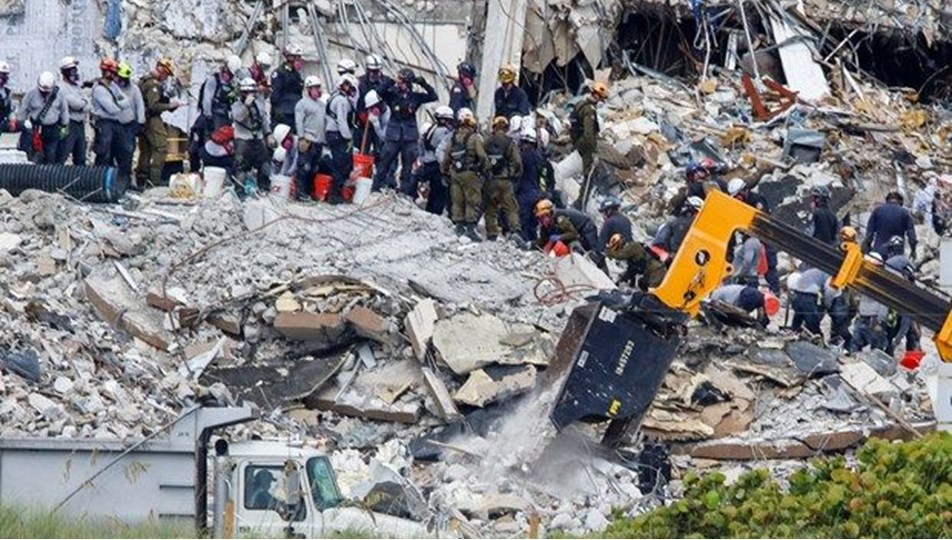 ABD'de çöken 13 katlı binada can kaybı 16'ya yükseldi