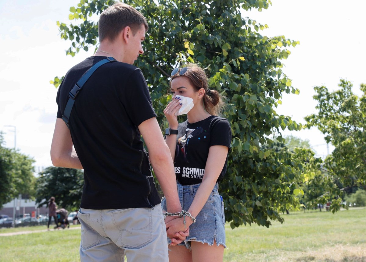 The handcuffs could not hold the inseparable duo either: They ended