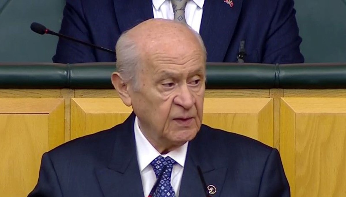 Bahçeli'den '3 dönem cumhurbaşkanlığı' mesajı