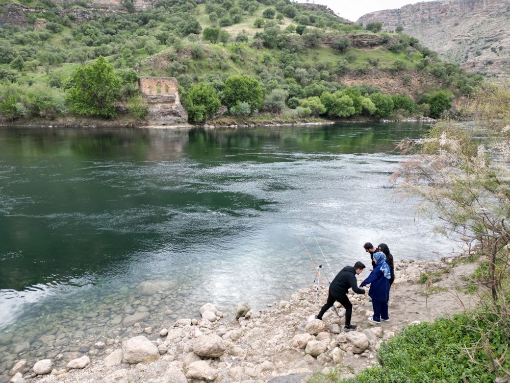 nrLWa 0ApEG4bwbJ13TWWQ