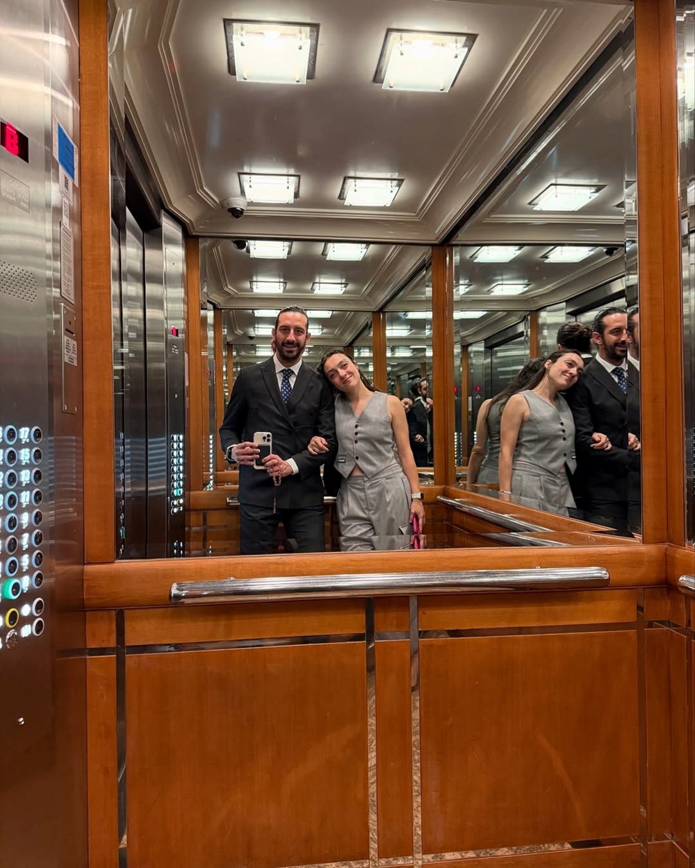 Merve Dizdar ile Cihan Ayger'den evlilik yıl dönümüne özel pozlar - 5