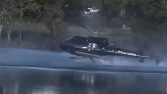 Fransa'da göletten su alan söndürme helikopteri düştü