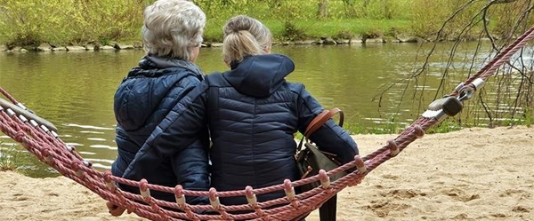 Psikolojik travma kuşaklar arasında aktarılıyor (Anneanne, anne, torun aynı travmayı yaşıyor)