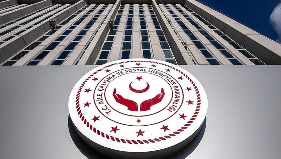 Bakan Göktaş duyurdu: Evde bakım yardımı ödemeleri başladı
