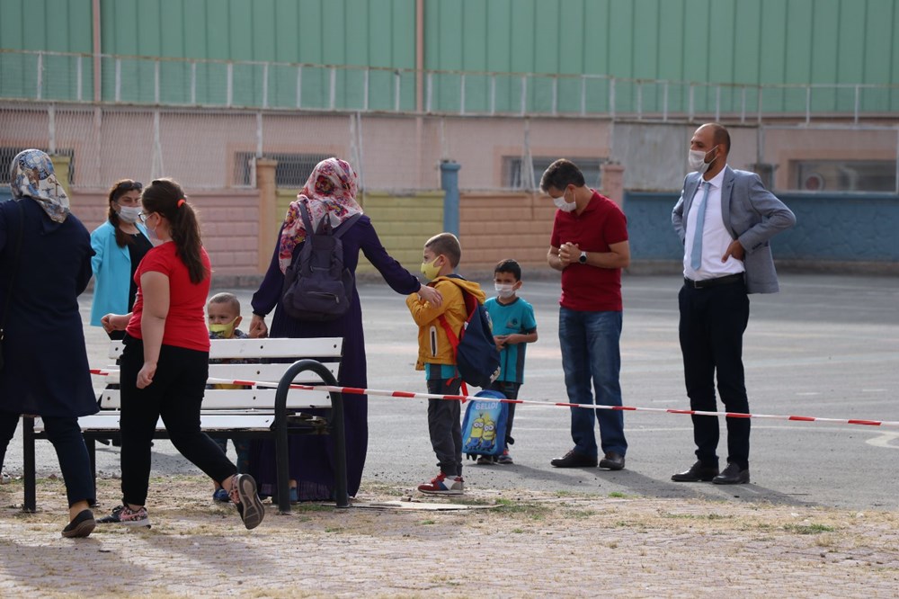 Yüz yüze eğitim anasınıfı ve ilkokul 1'inci sınıflarda başladı - 10