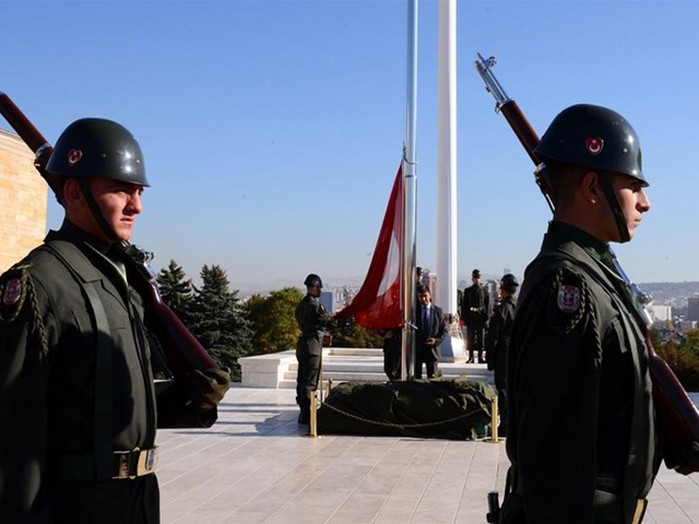 Anitkabir Deki 63 Yillik Bayrak Diregi Yenilendi Ntv