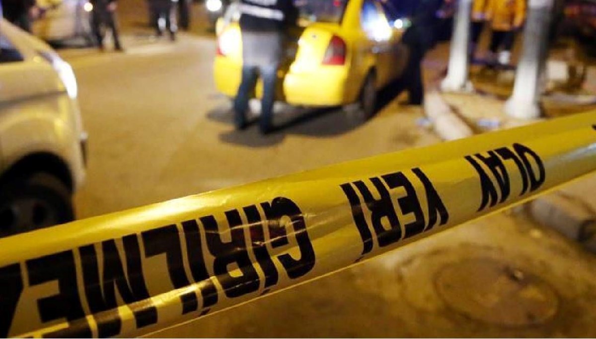 Motosiklet devrildi, sürücü öldü