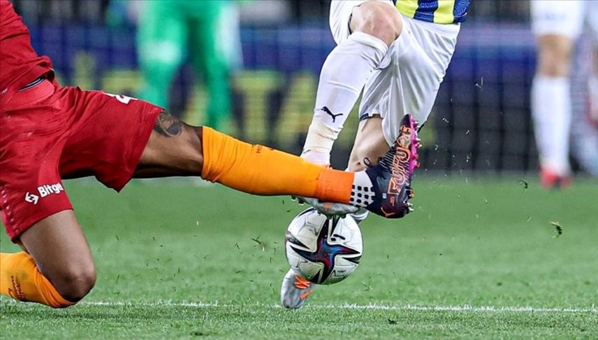 Fenerbahçe-Galatasaray derbisinde ilk golün önemi büyük Fenerbahçe-Galatasaray derbisinde ilk golün önemi büyük