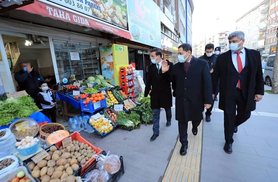 Kırmızı ilde seferberlik: 14 gün evden çıkmayın - 2