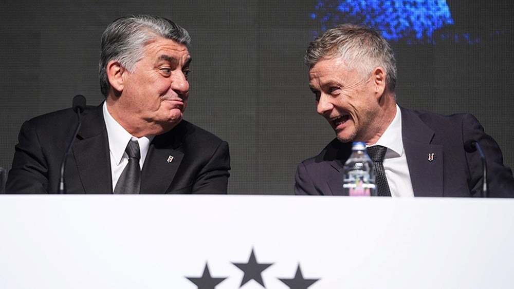 Beşiktaş'tan Derbiye Yabancı Hakem Çağrısı: Kartlar Yeniden mi Dağıtılıyor? 76 nzKA lBRUUijlTlgxm6p Q