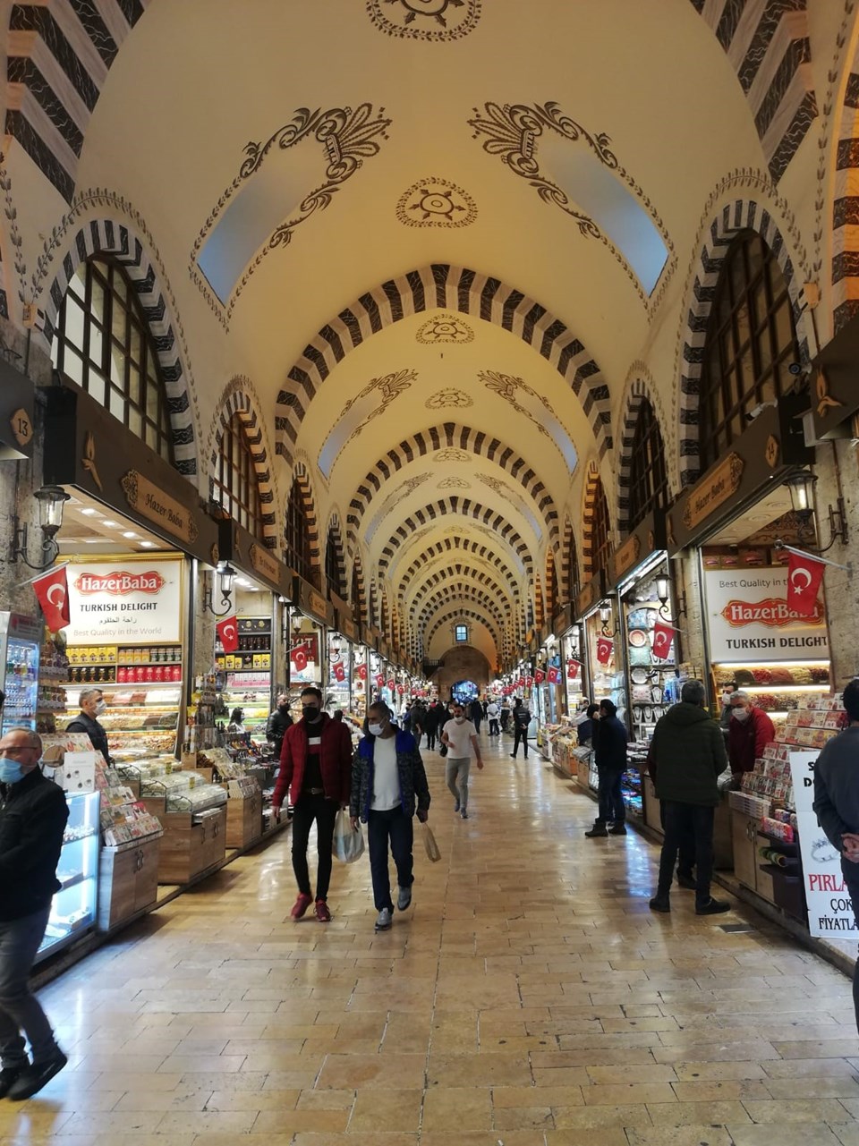 Kuruyemişçiler yılbaşı öncesi beklediği hareketi yakalayamadı - 2