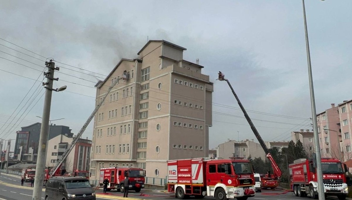 Kocaeli'de öğrenci yurdunda yangın