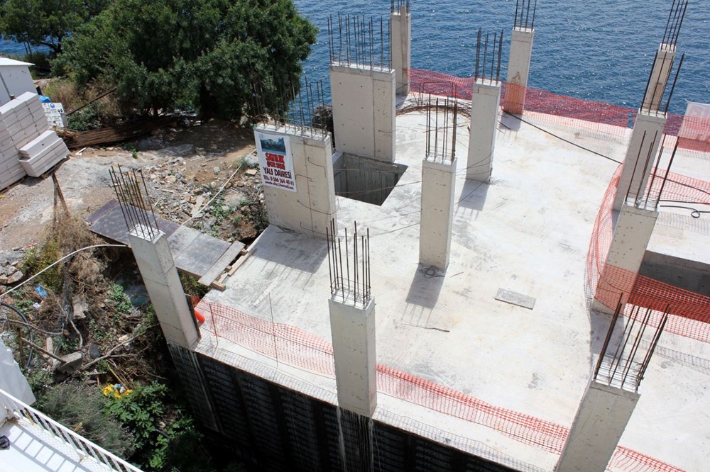 Falezlerde denize sıfır bina için yıkım kararı - 5