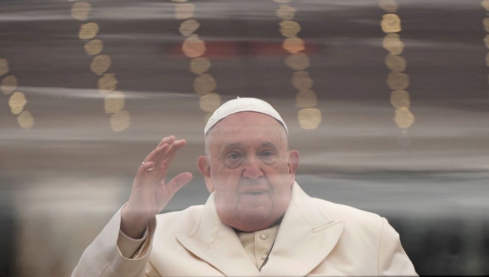 Papa Francis hastaneden sesli mesaj gönderdi: "Buradan size eşlik ediyorum"