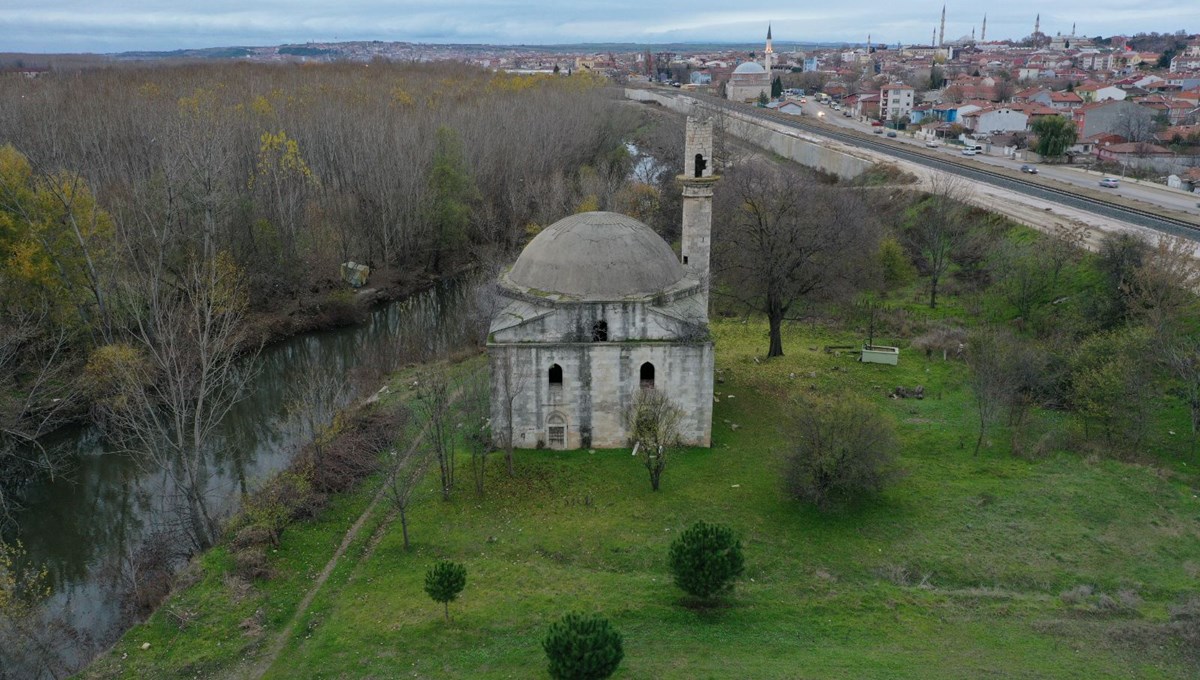 Tunca Nehri kenarındaki Evliya Kasımpaşa Cami restore edilecek Tunca Nehri kenarındaki Evliya Kasımpaşa Cami restore edilecek
