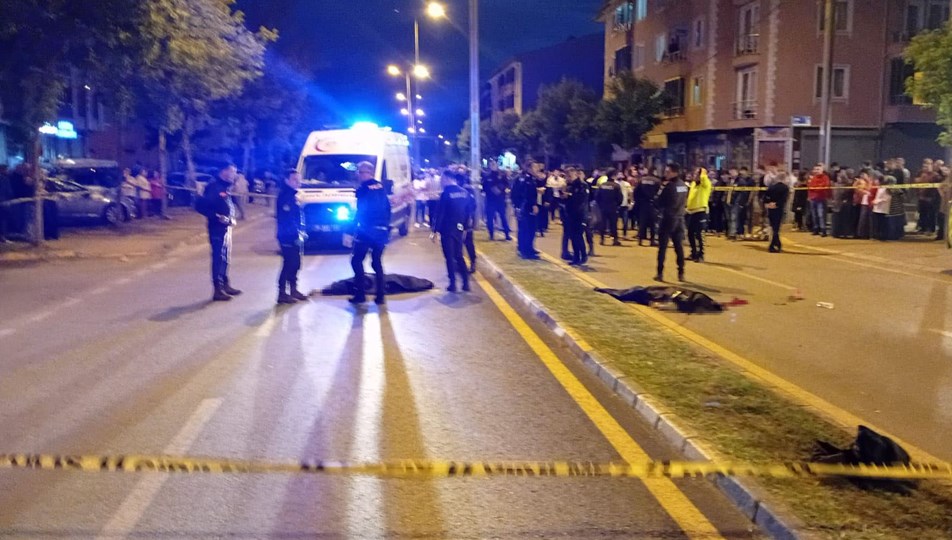 Sakarya'da feci kaza: Anne ve kızı hayatını kaybetti