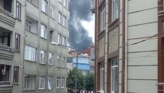 Bayrampaşa'da iş yeri yangını