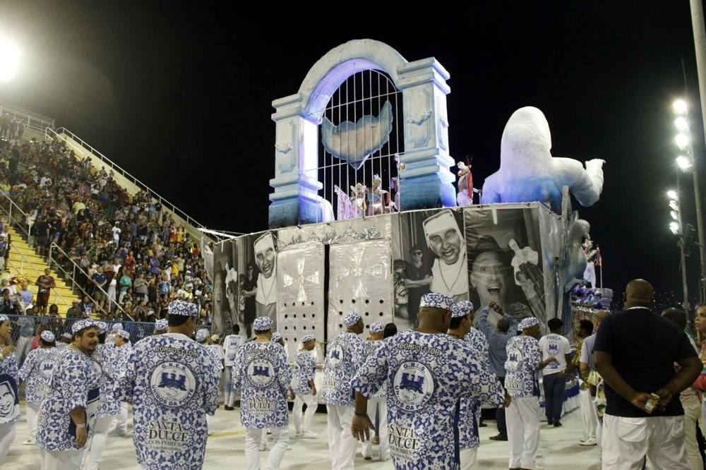 Salgın arasından sonra Rio Karnavalı yeniden başladı - 2
