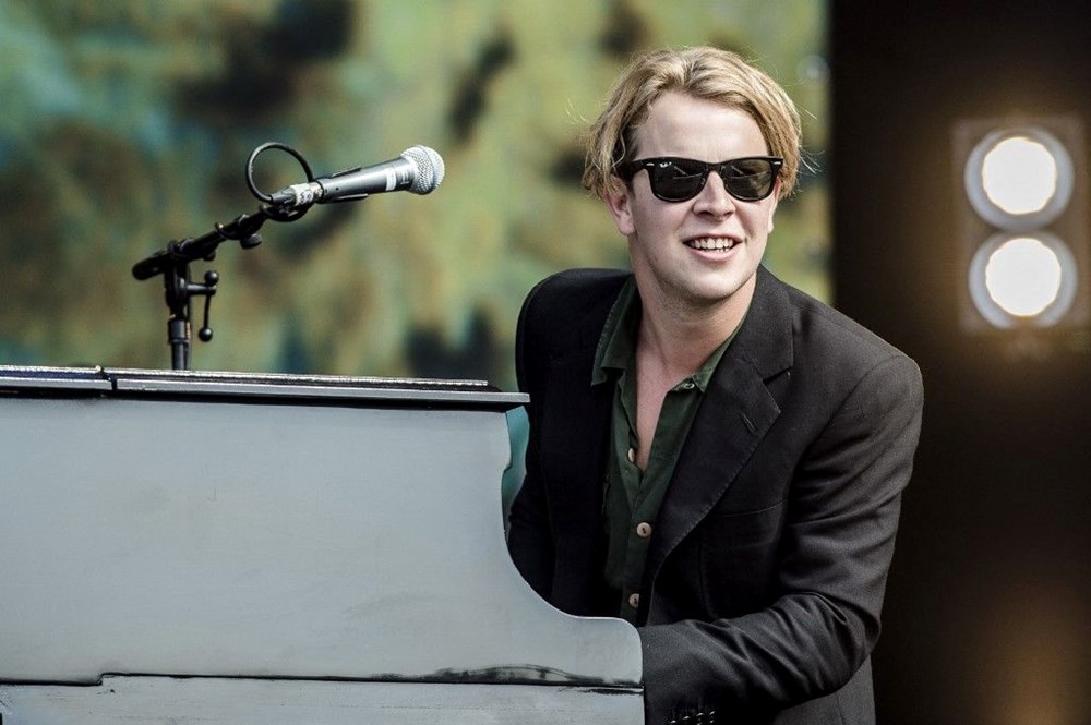 Another Love şarkısıyla tanınan Tom Odell'in Türkiye'den çöp konteyneri paylaşması gündem oldu - 4