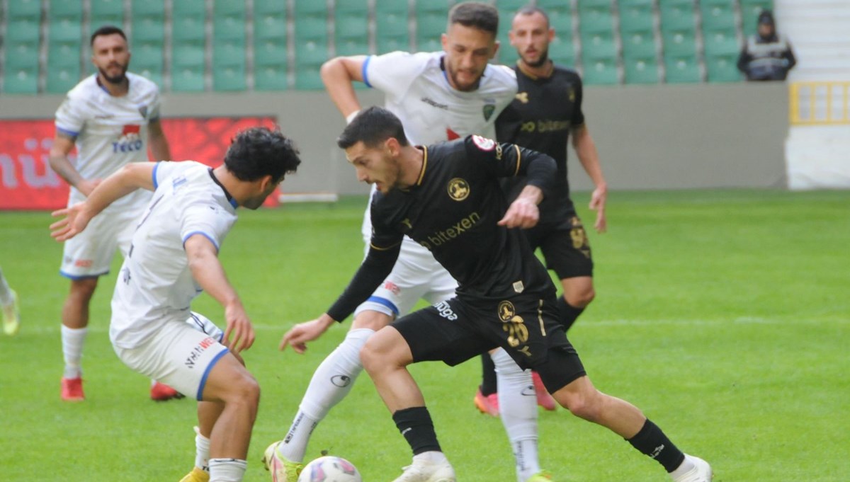 Süper Lig ekibi Giresunspor kupadan elendi: TFF 2. Lig ekibi Karacabey Belediyespor'dan 5-0'lık galibiyet