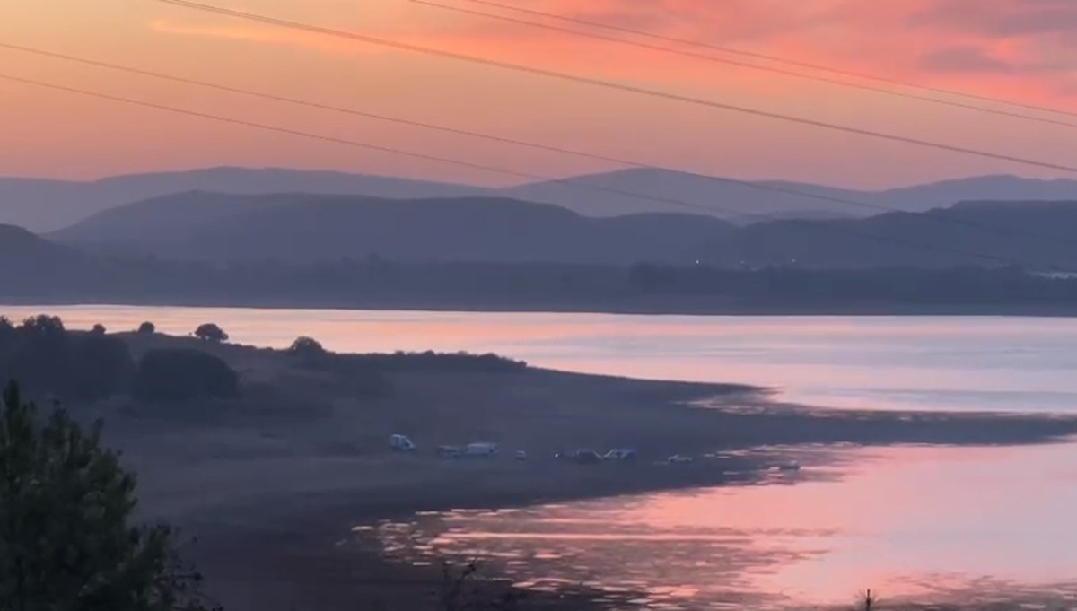 İzmir'de orman yangınına müdahale eden bir helikopter düştü