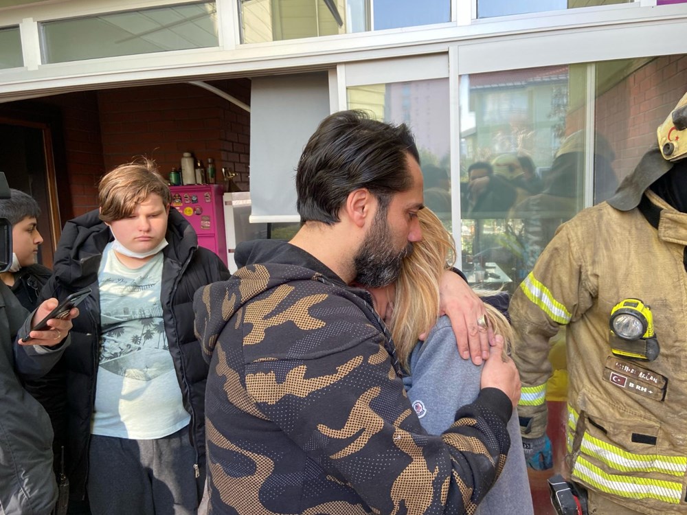 Çılgın Sedat'ın evinde yangın: Engelli oğluna sarılıp gözyaşlarına boğuldu - 2