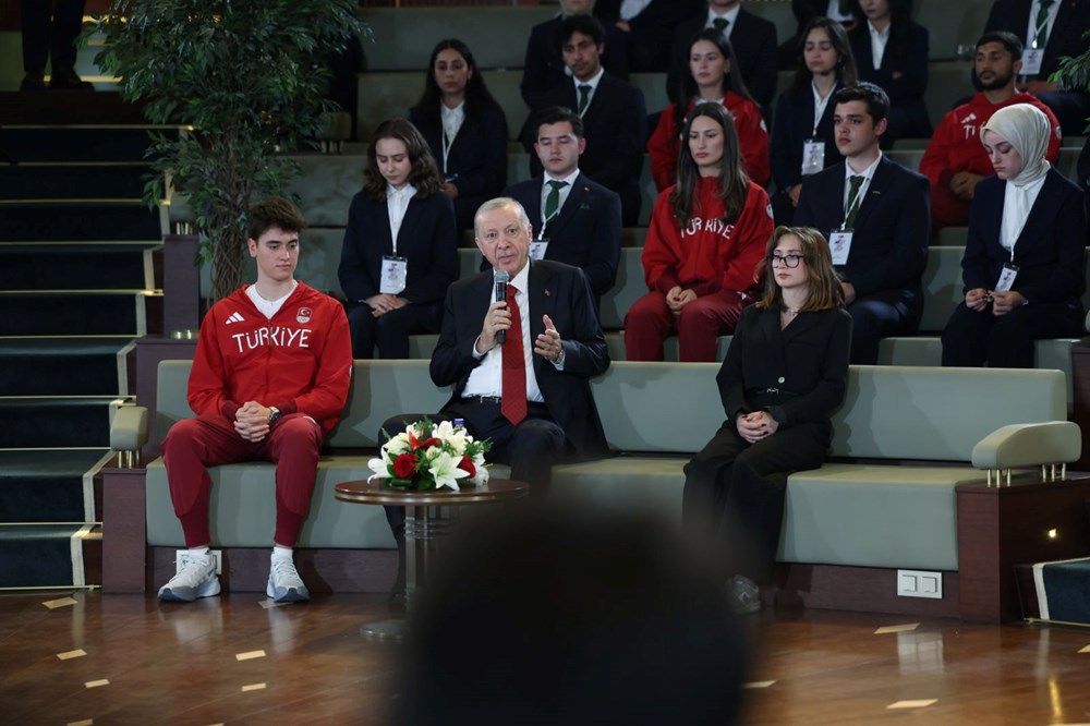 Cumhurbaşkanı Erdoğan, Beştepe'de gençlerle buluştu 78 o9jCn4ozR0 pE Bh4BzsXw