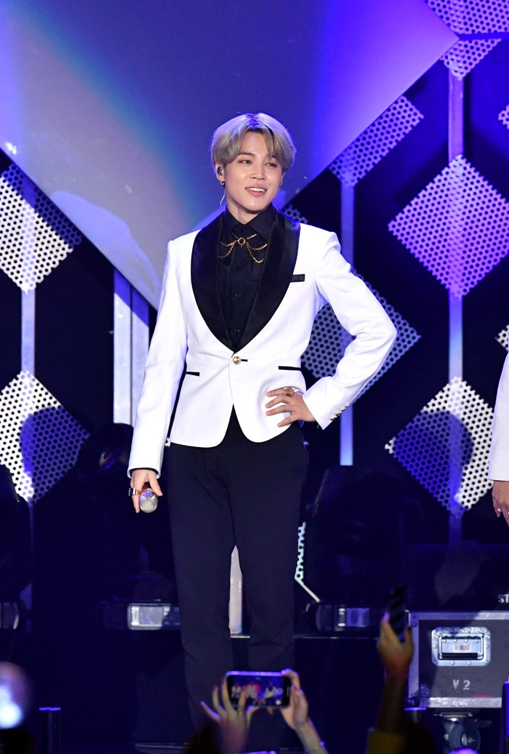 BTS'in yıldızı Jimin'in servetinin bir kısmını bağışladığı ortaya çıktı - 1