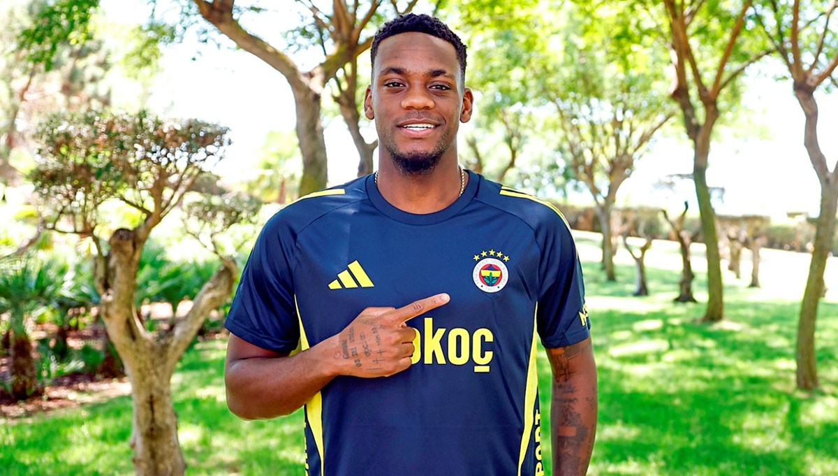 Jhon Duran açıklamalarda bulundu