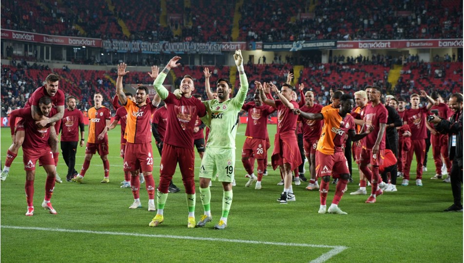 Fernando Muslera, Bülent Korkmaz'ın rekoruna ortak oldu