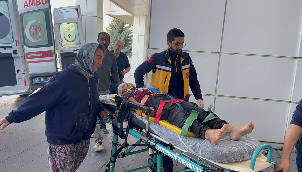 Belediyenin su arıza minibüsü elektrikli bisikletle çarpıştı: 2 çocuk yaralı