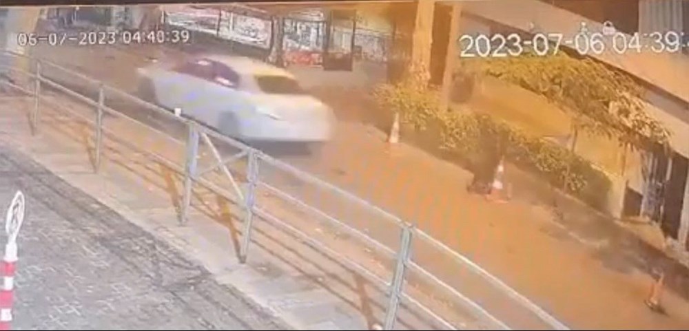 Çakarlı araçla gece kulübüne silahlı saldırı - 4