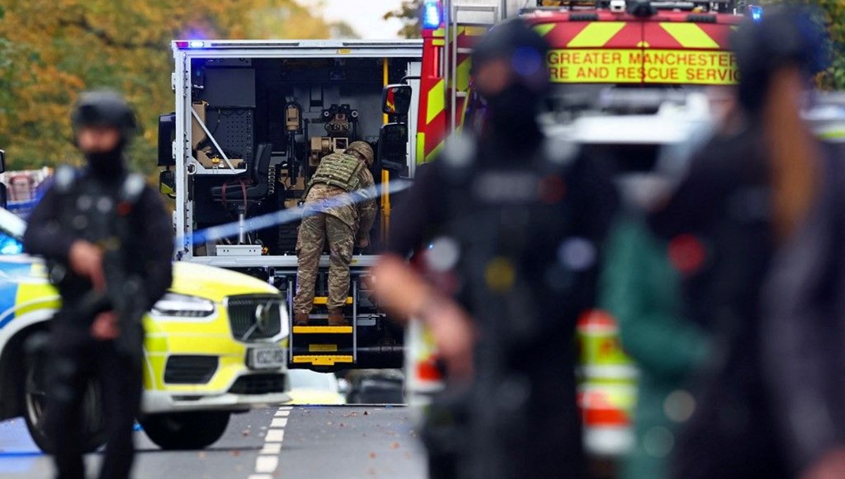 İngiltere'de sinagog önünde saldırı