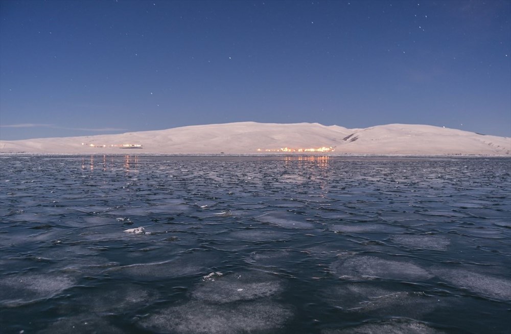 Çıldır Gölü'nde masalsı kış güzelliği - 11
