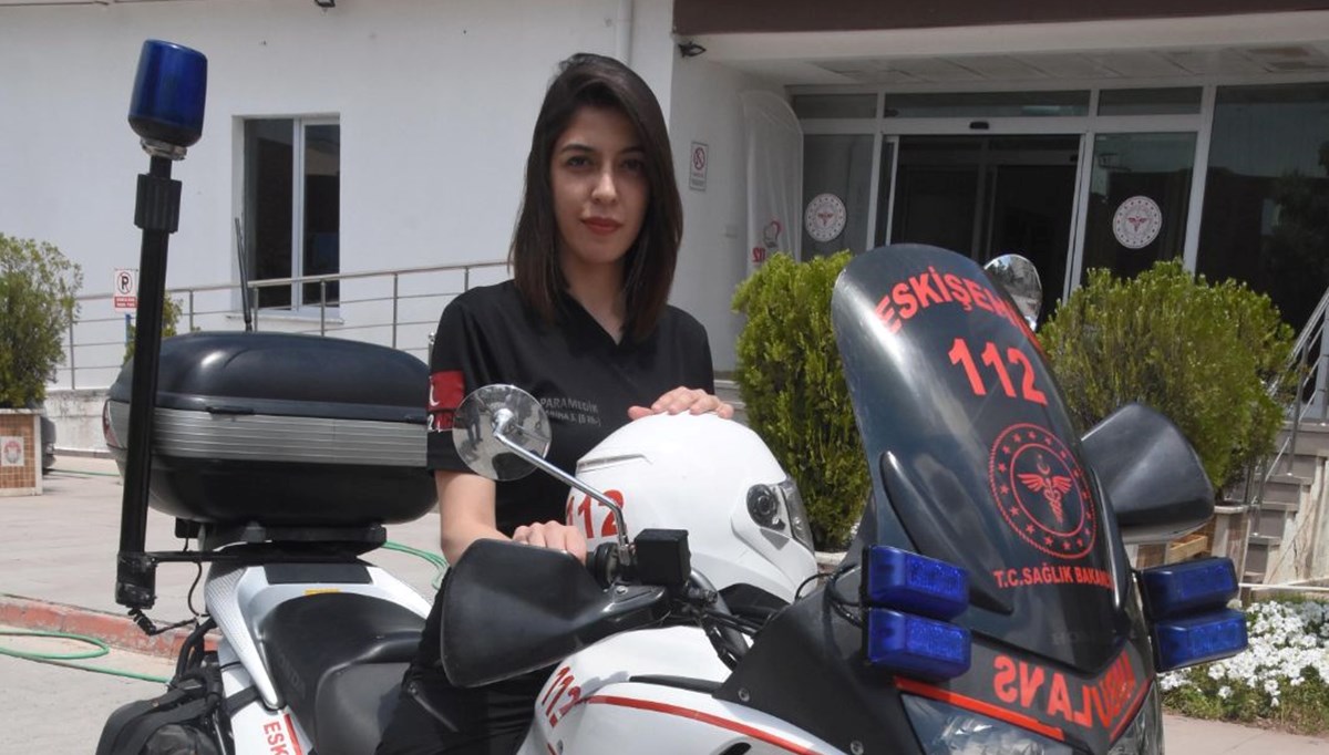 Türkiye’nin tek motosikletli kadın ATT’si Sabiha: Vakalara 3 dakikada ulaşıyor
