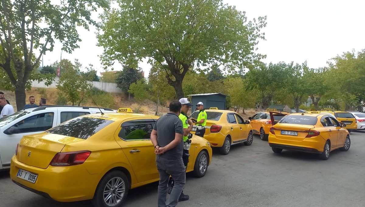 Alanya'da taksinin çarptığı elektrikli bisikletin sürücüsü öldü
