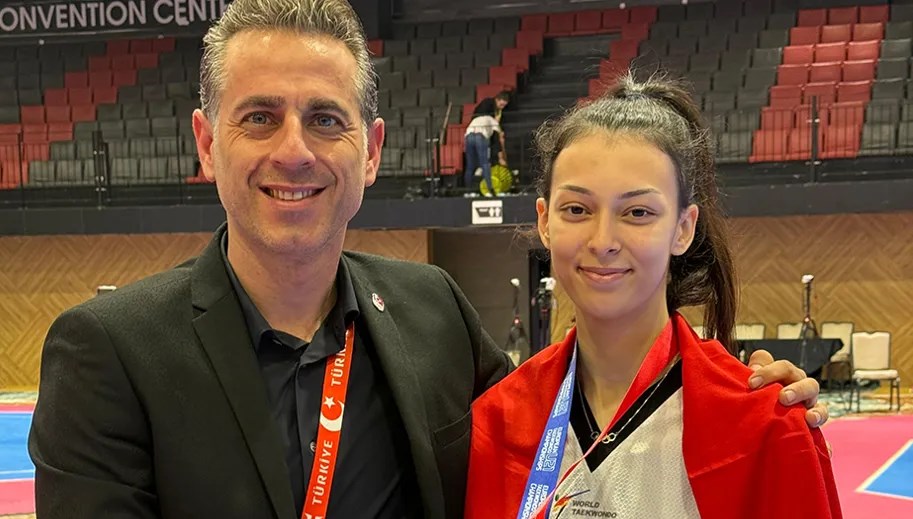 Elif Sude Akgül, dünya ikincisi oldu