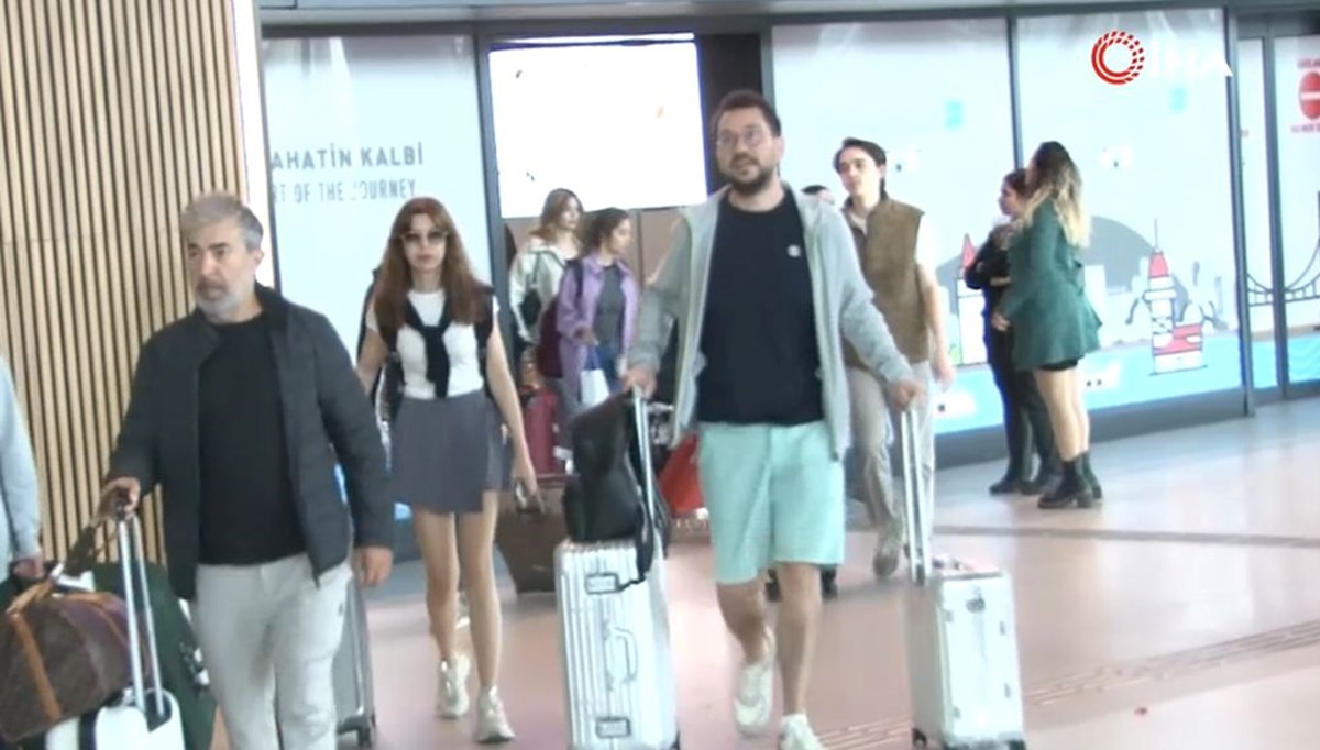 İstanbul’da havalimanı ve otogarda dönüş yoğunluğu İstanbul’da havalimanı ve otogarda dönüş yoğunluğu