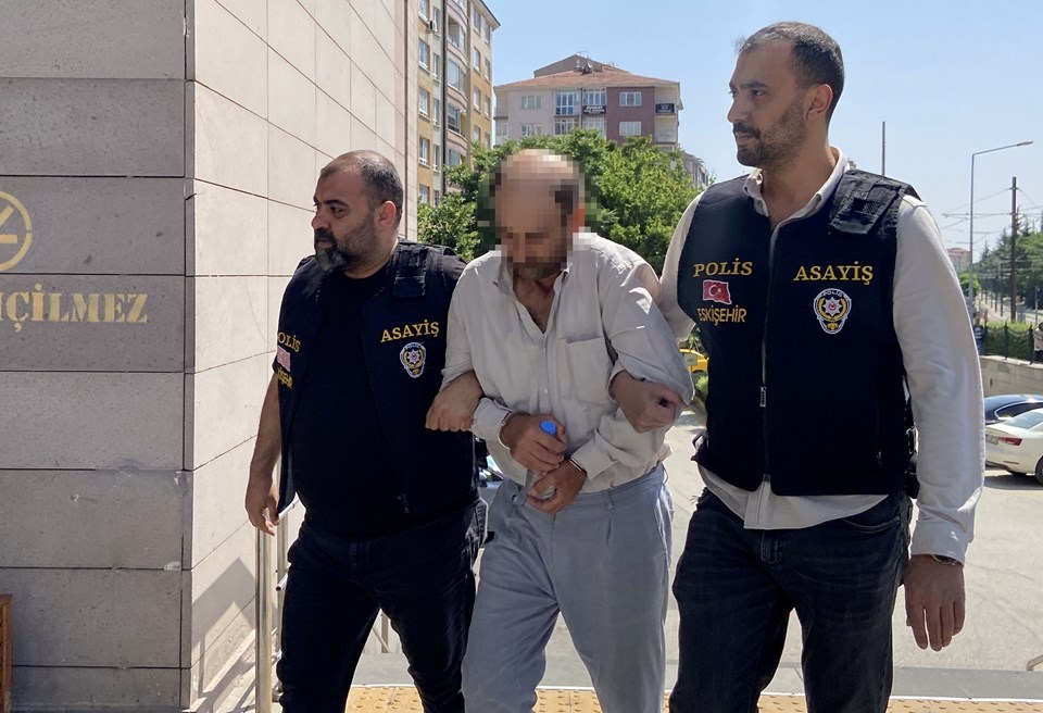 Banka şubesine tüfekle girip kredi istedi! İfadesi ortaya çıktı - 1