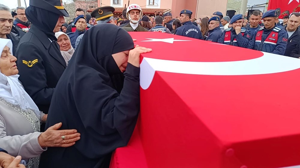 Pençe-Kilit şehidine gözyaşlarıyla veda - 5