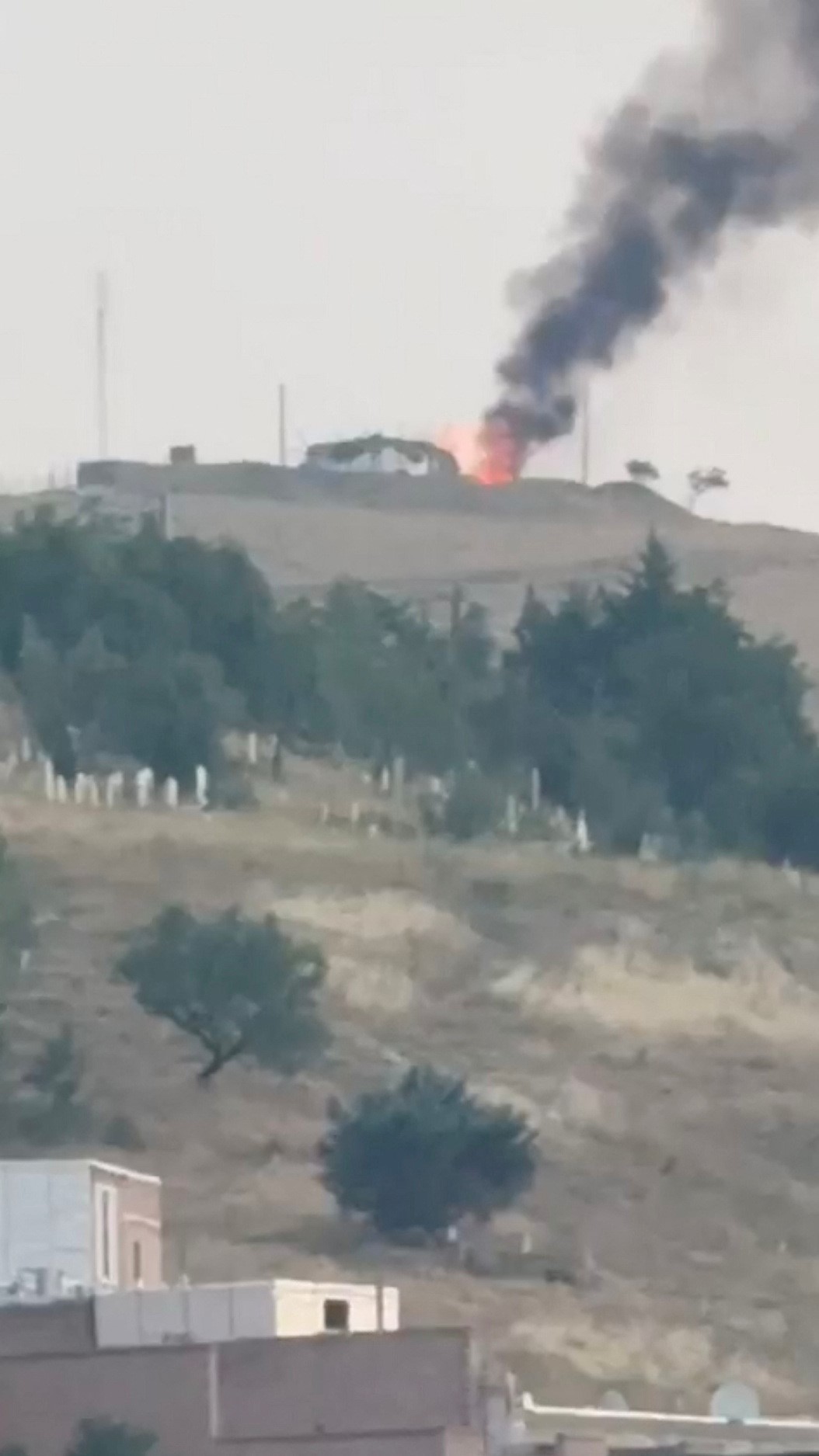 İran'ın Batı Azerbaycan eyaletindeki Piranşehr kentine İsrail saldırısı.
