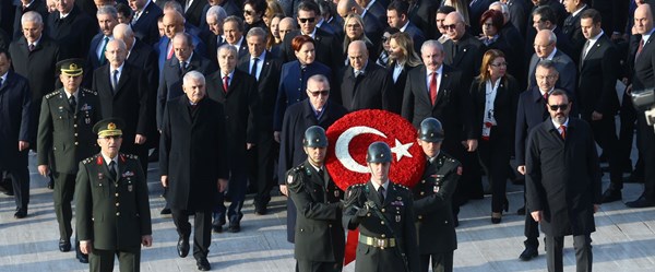 Ulu önder Atatürk, Anıtkabir'de devlet töreniyle anıldı