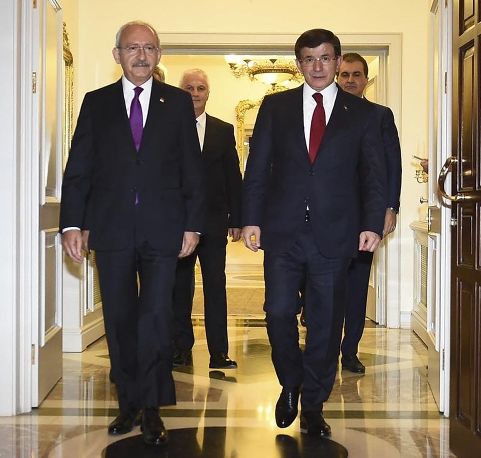 Davutoğlu-Kılıçdaroğlu görüşmesi sona erdi - 1