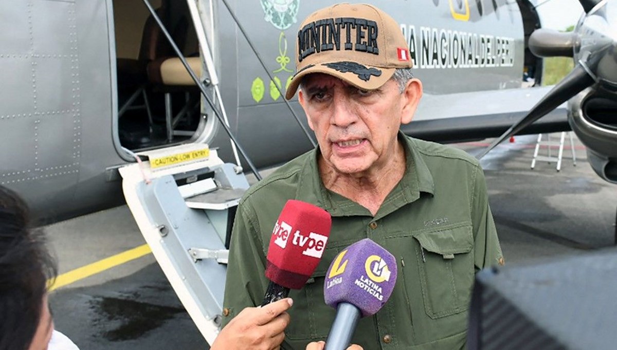Peru'da lüks saat soruşturması: İçişleri bakanı istifa etti Peru'da lüks saat soruşturması: İçişleri bakanı istifa etti